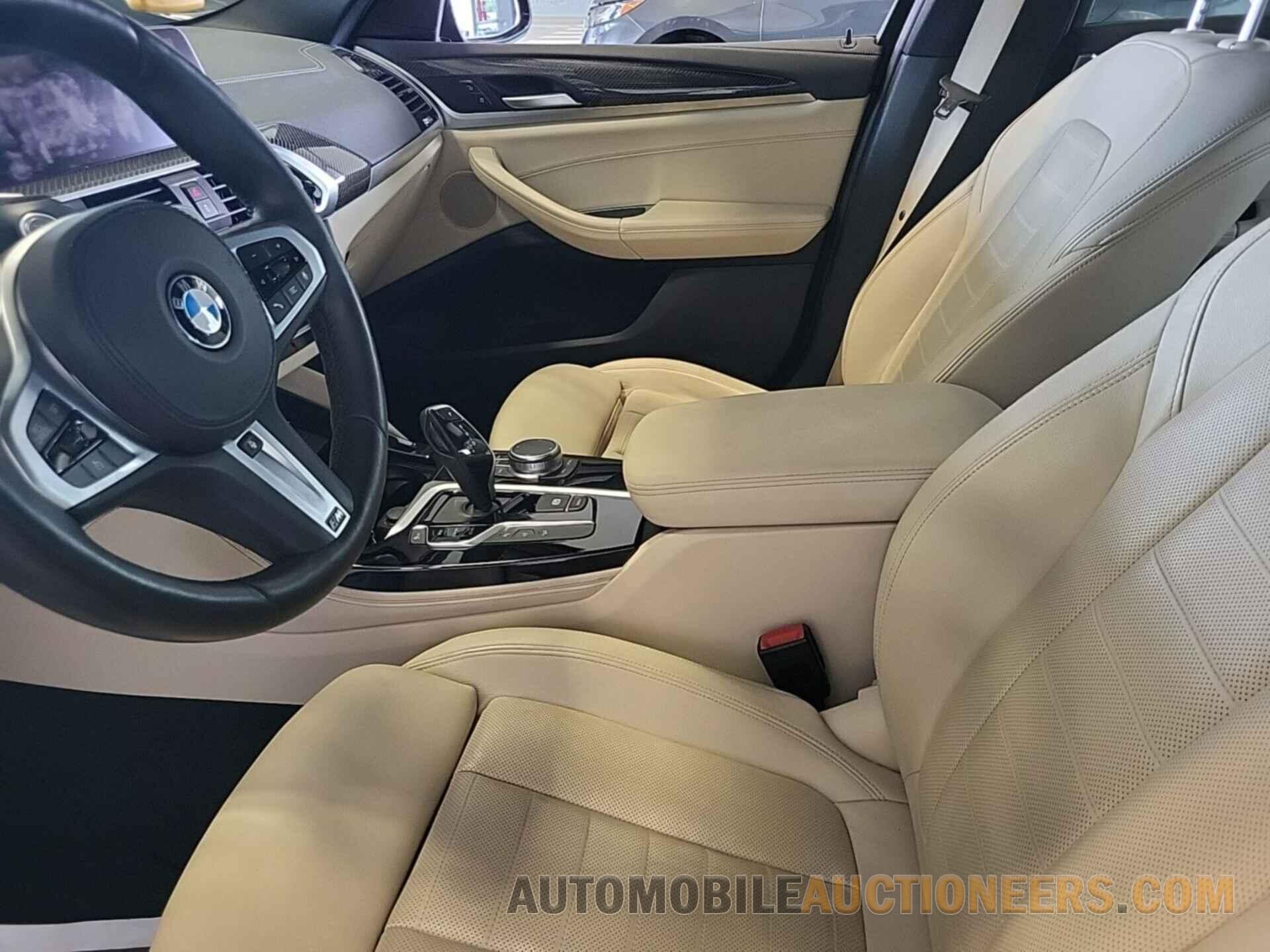 5UX2V1C00M9E02003 BMW X4 2021