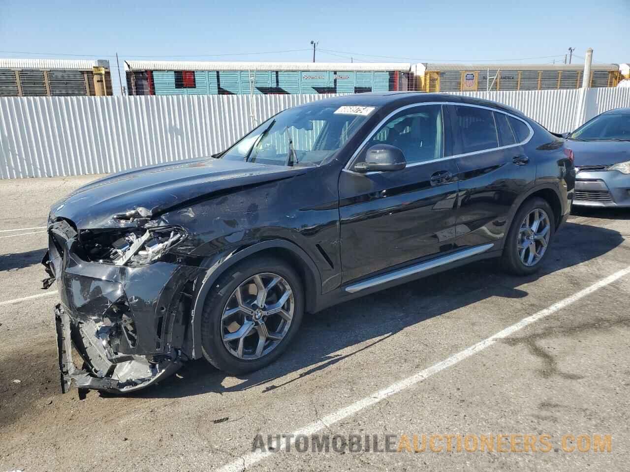 5UX33DT02R9V33823 BMW X4 2024