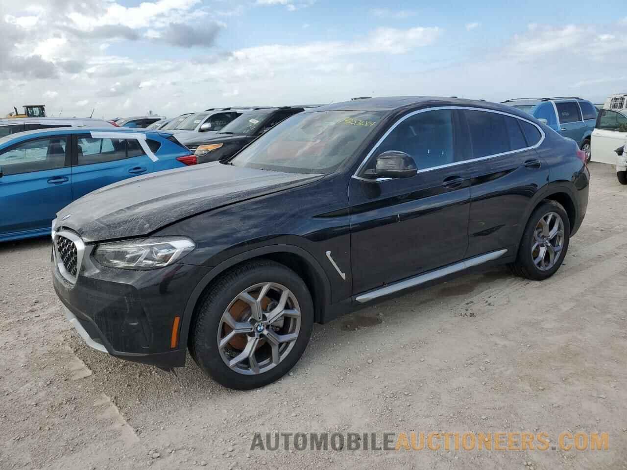 5UX33DT04R9X18651 BMW X4 2024