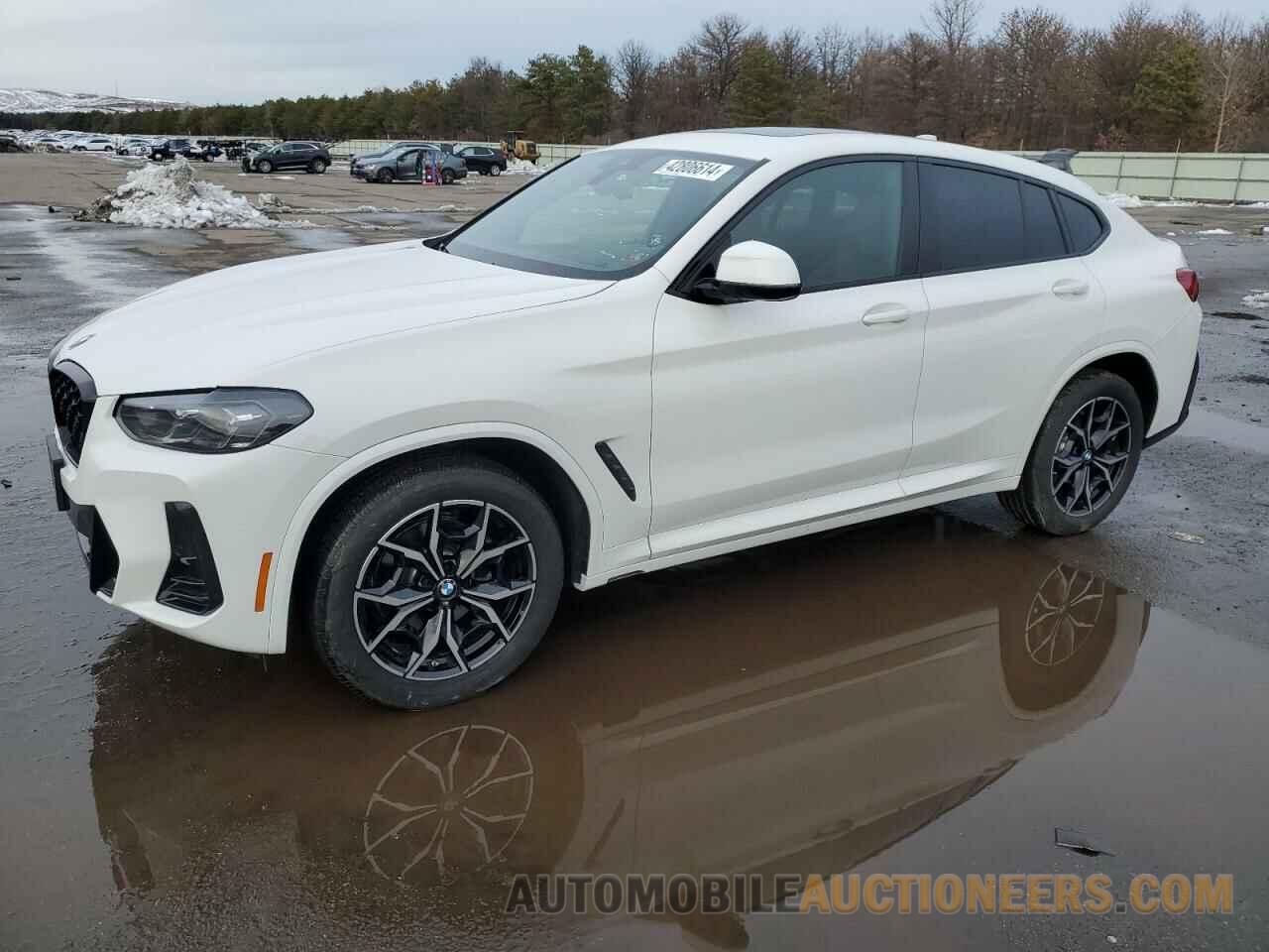 5UX33DT05R9T57012 BMW X4 2024