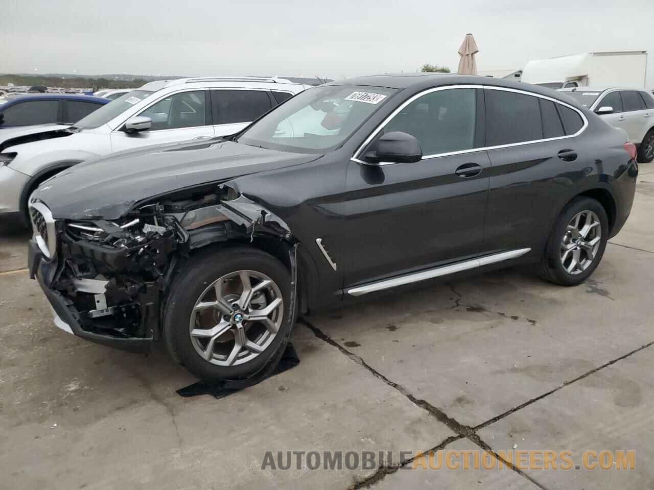 5UX33DT0XR9T52016 BMW X4 2024