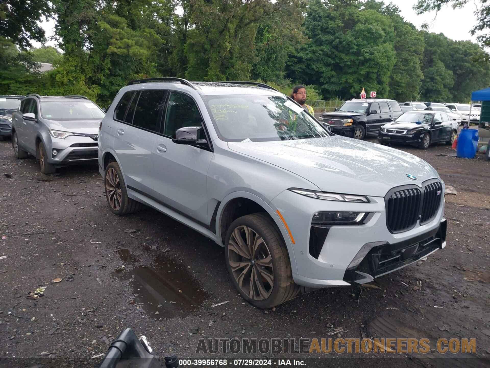 5UX33EM02P9R02164 BMW X7 2023