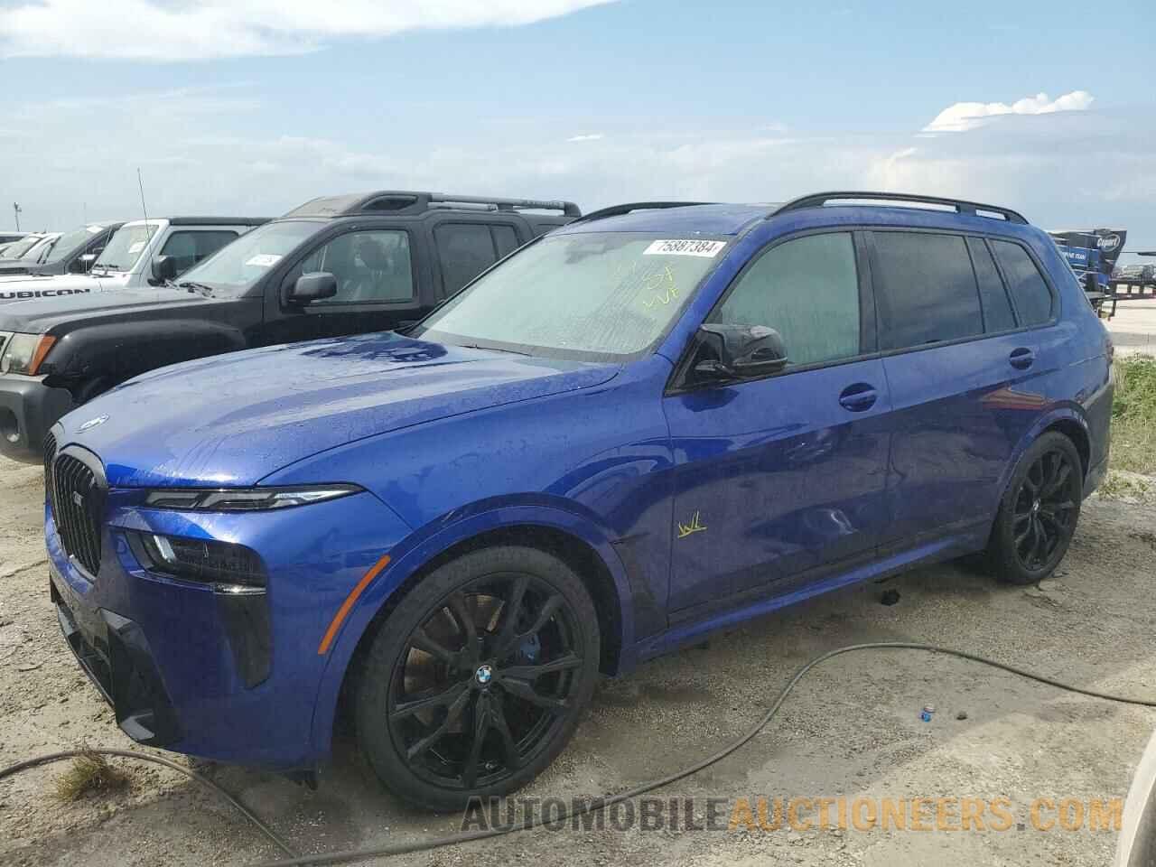 5UX33EM03R9T68577 BMW X7 M60I 2024