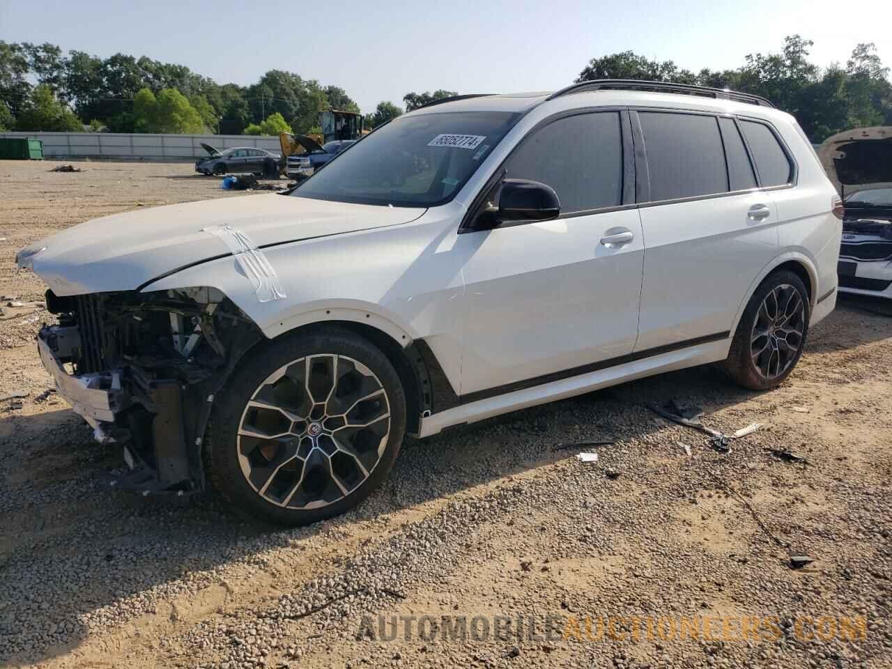 5UX33EM04P9P89589 BMW X7 M60I 2023