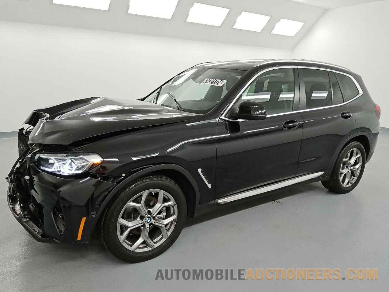 5UX43DP03R9W18037 BMW X3 2024