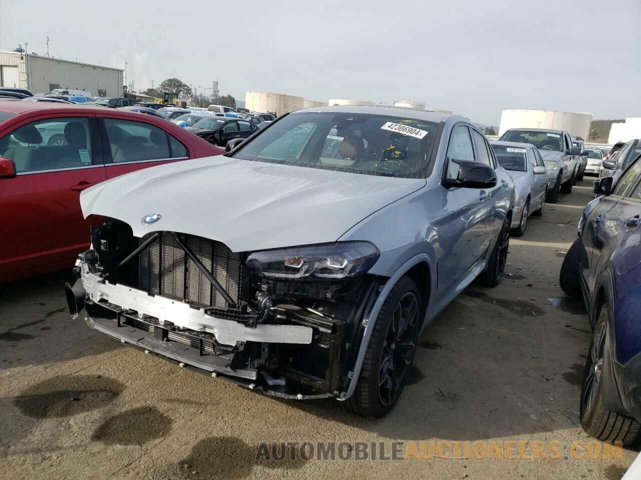 5UX43DT02R9T66206 BMW X4 2024