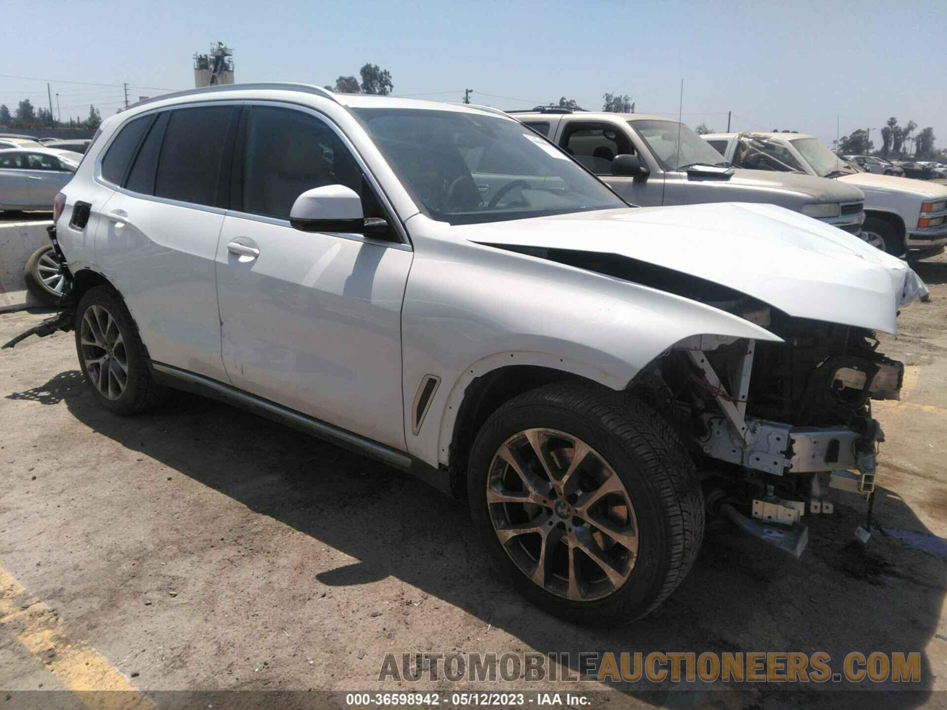 5UXCR4C02M9E29195 BMW X5 2021