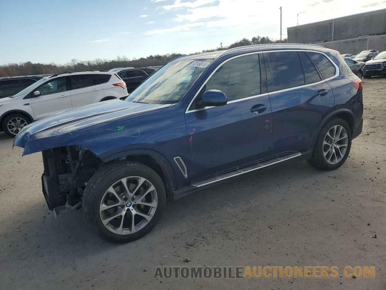 5UXCR6C50KLL04099 BMW X5 2019