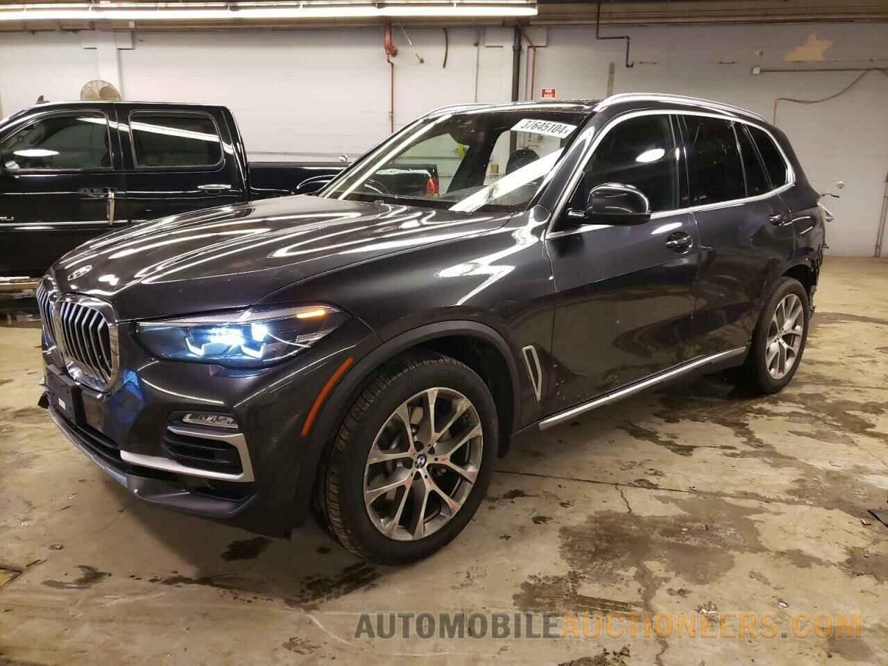 5UXCR6C50KLL40780 BMW X5 2019