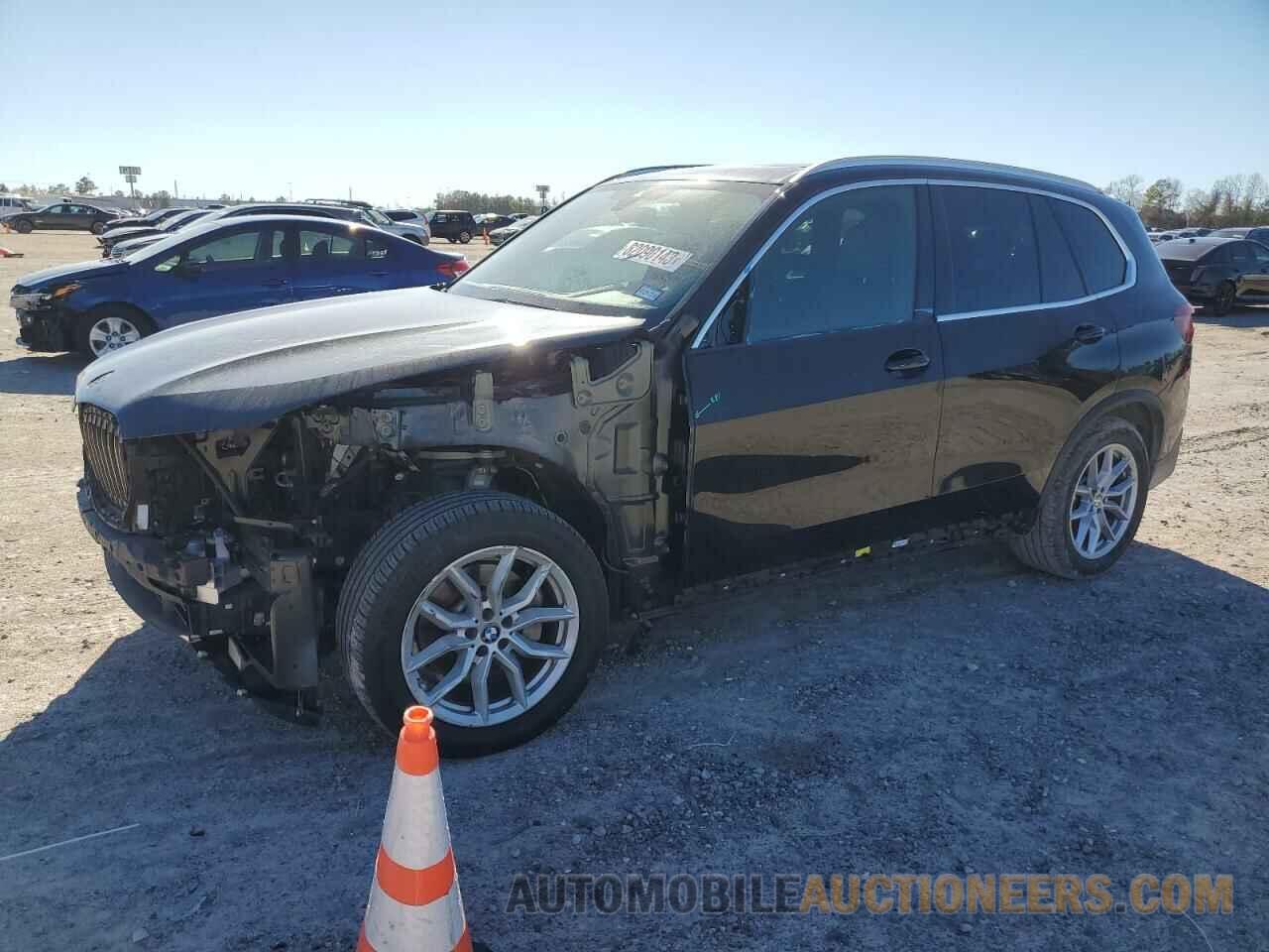 5UXCR6C51KLL07304 BMW X5 2019