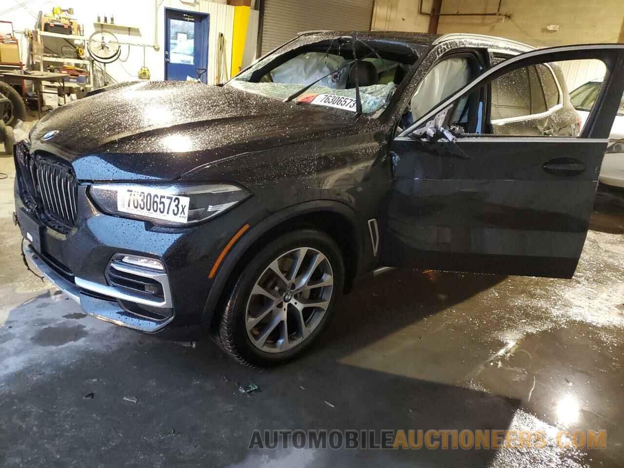 5UXCR6C51KLL51318 BMW X5 2019