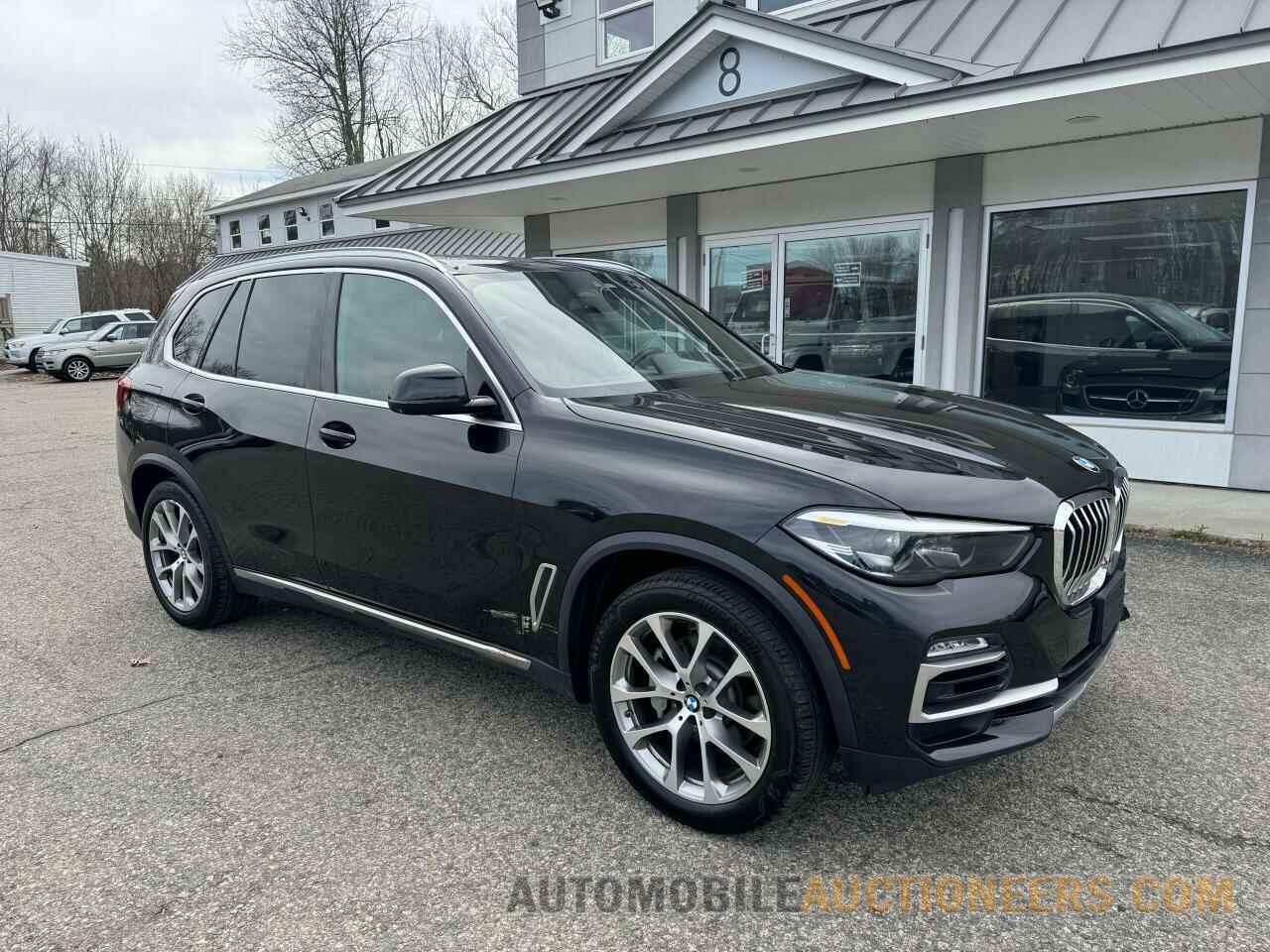 5UXCR6C52KLK81618 BMW X5 2019