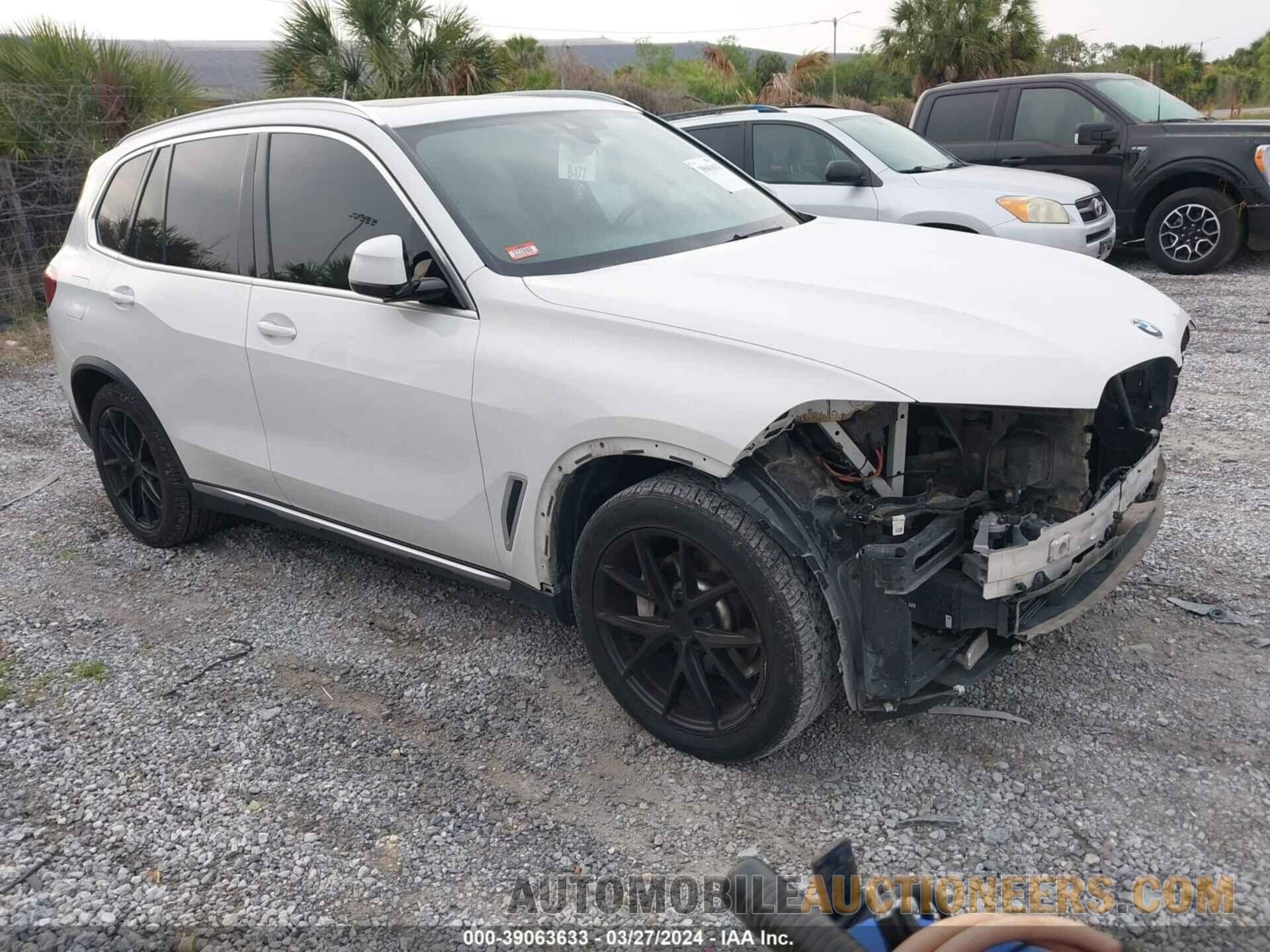 5UXCR6C52KLL64840 BMW X5 2019