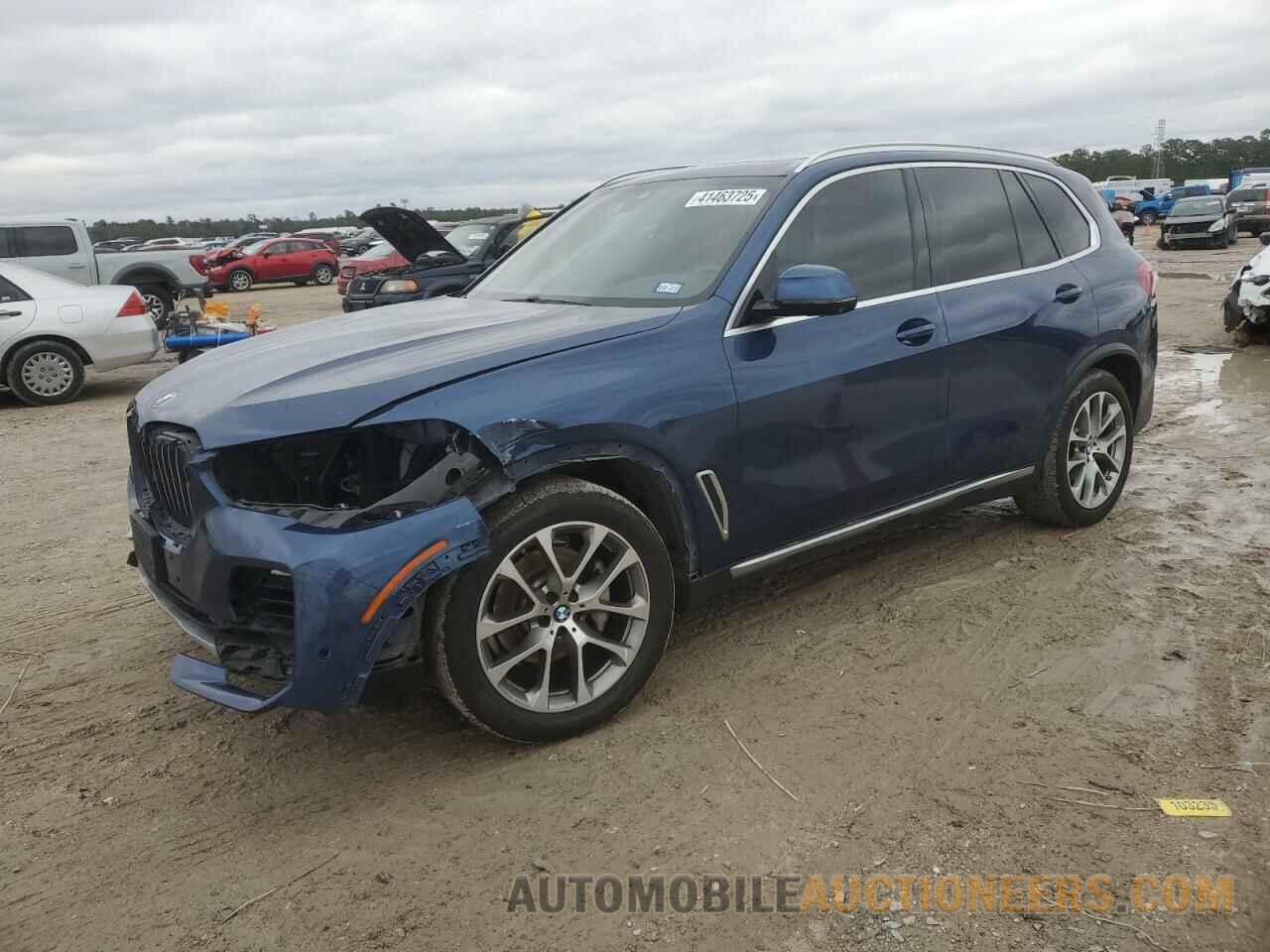 5UXCR6C53KLL10656 BMW X5 2019