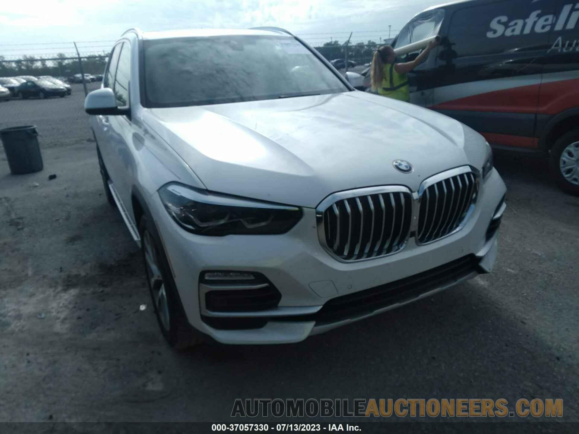 5UXCR6C54KLL40975 BMW X5 2019