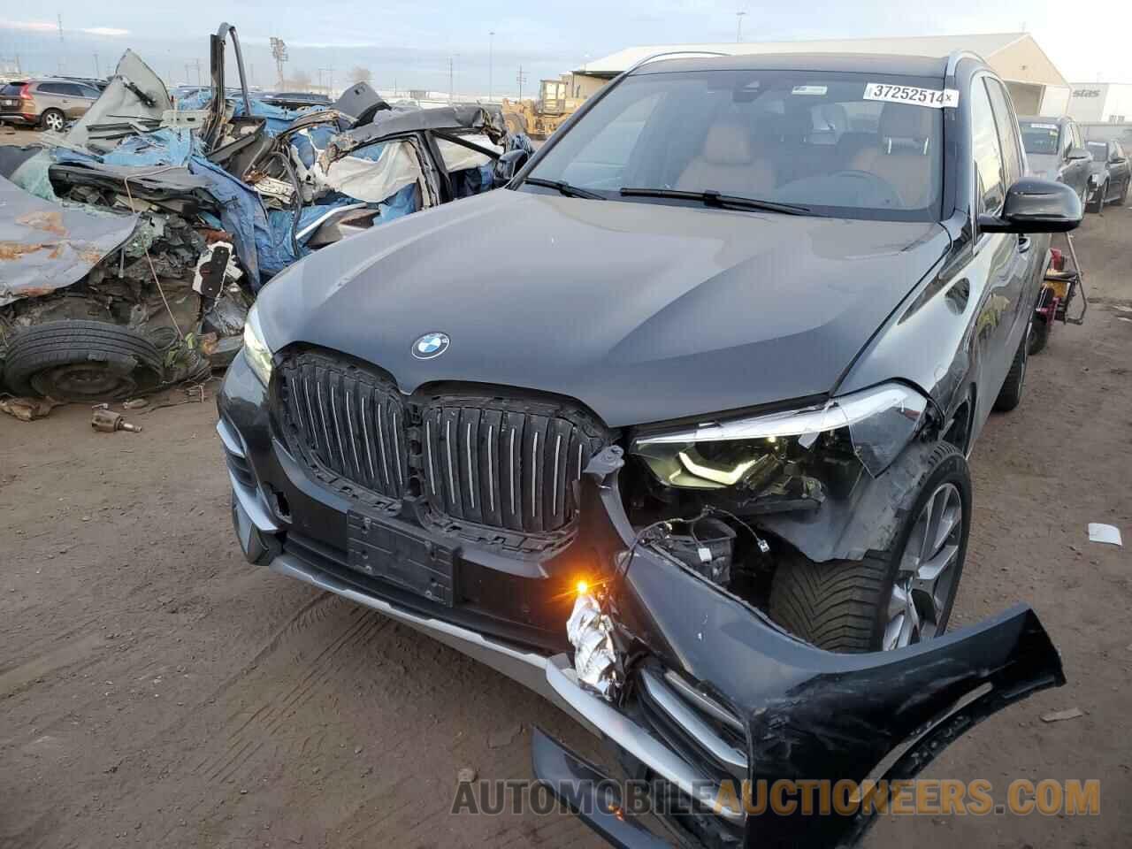 5UXCR6C55KLL21111 BMW X5 2019