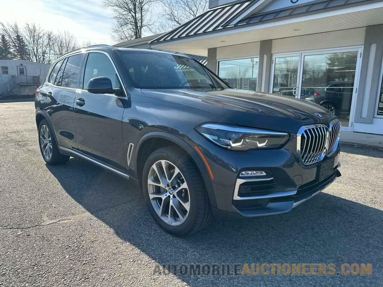 5UXCR6C55KLL38779 BMW X5 2019