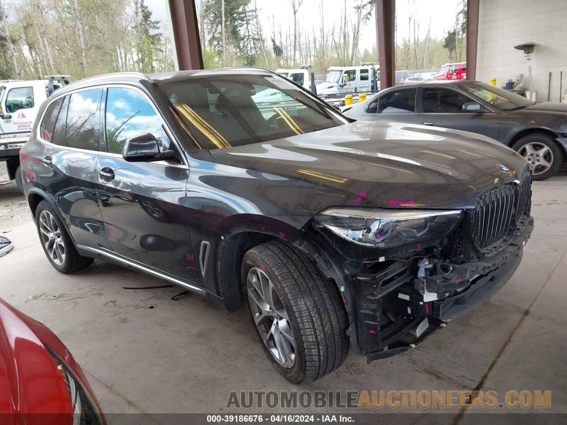 5UXCR6C56KLL24454 BMW X5 2019