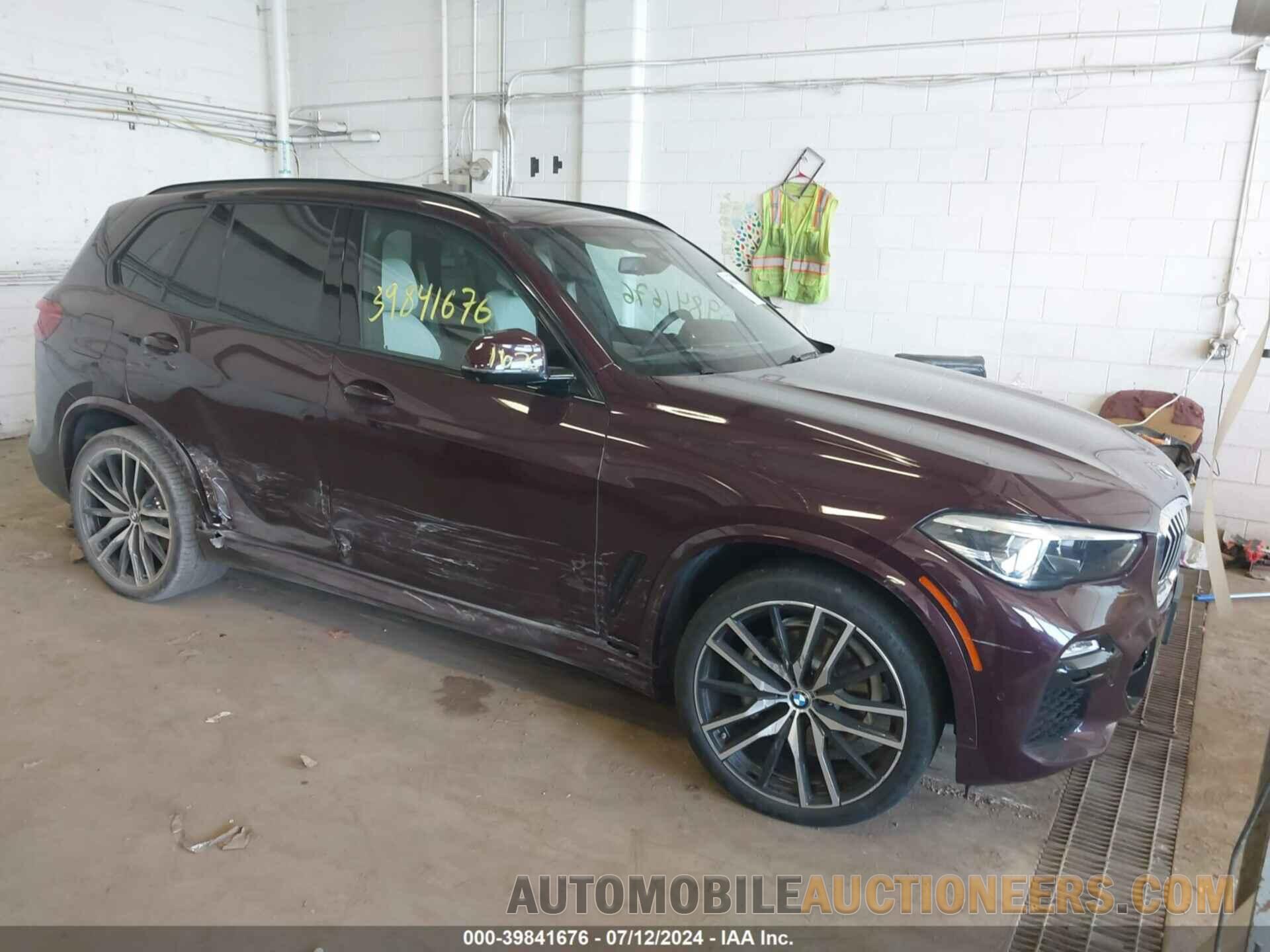 5UXCR6C56KLL37401 BMW X5 2019