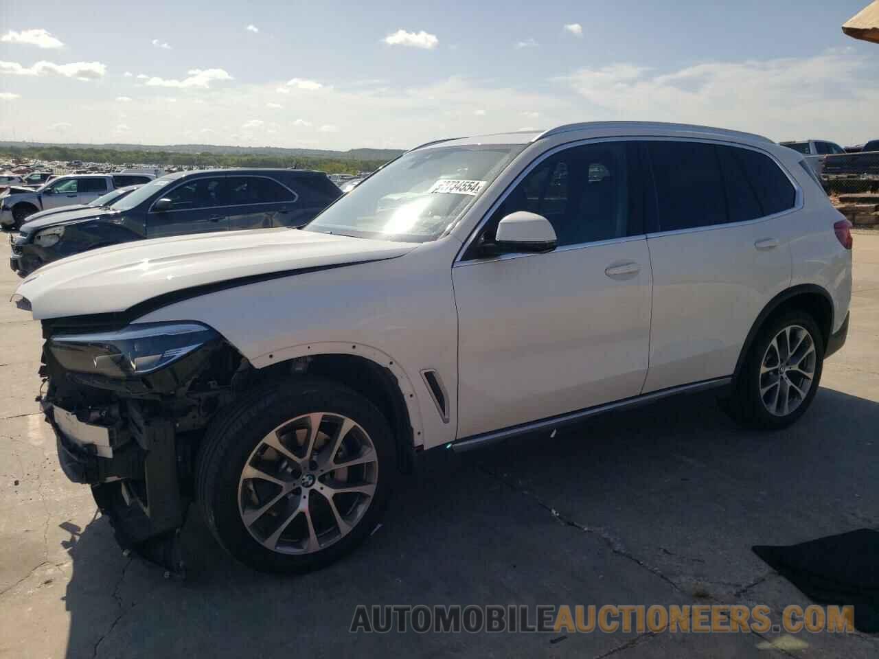 5UXCR6C56KLL53727 BMW X5 2019