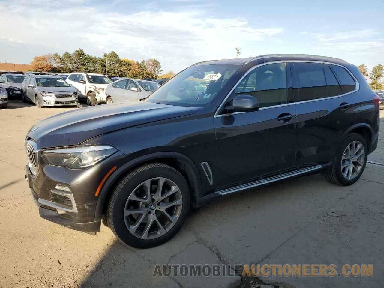 5UXCR6C57KLL26018 BMW X5 2019