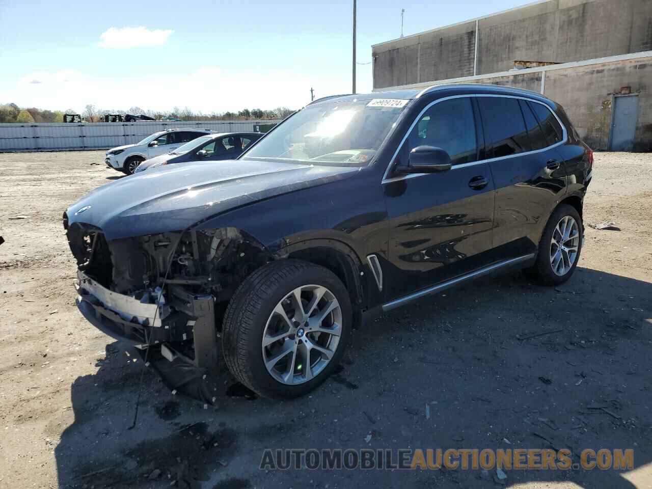 5UXCR6C57KLL35737 BMW X5 2019