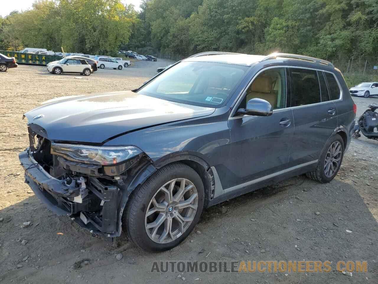 5UXCW2C00L9B80066 BMW X7 2020