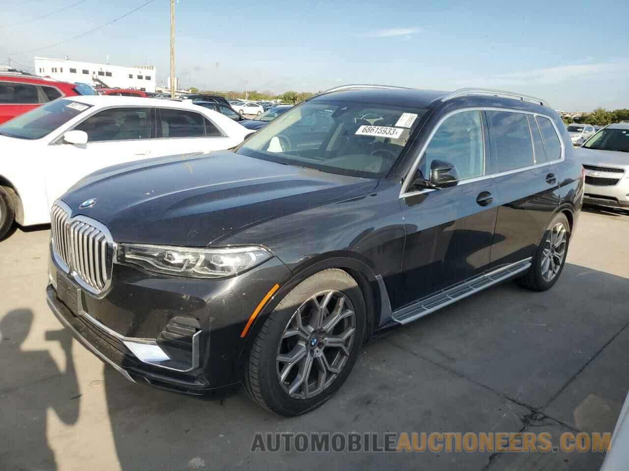 5UXCW2C00M9E86217 BMW X7 2021