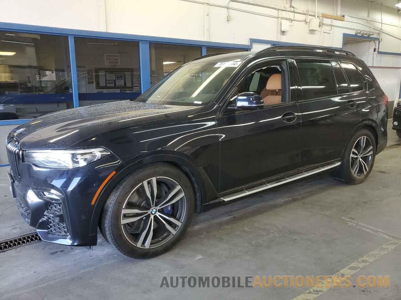 5UXCW2C00M9F51258 BMW X7 2021