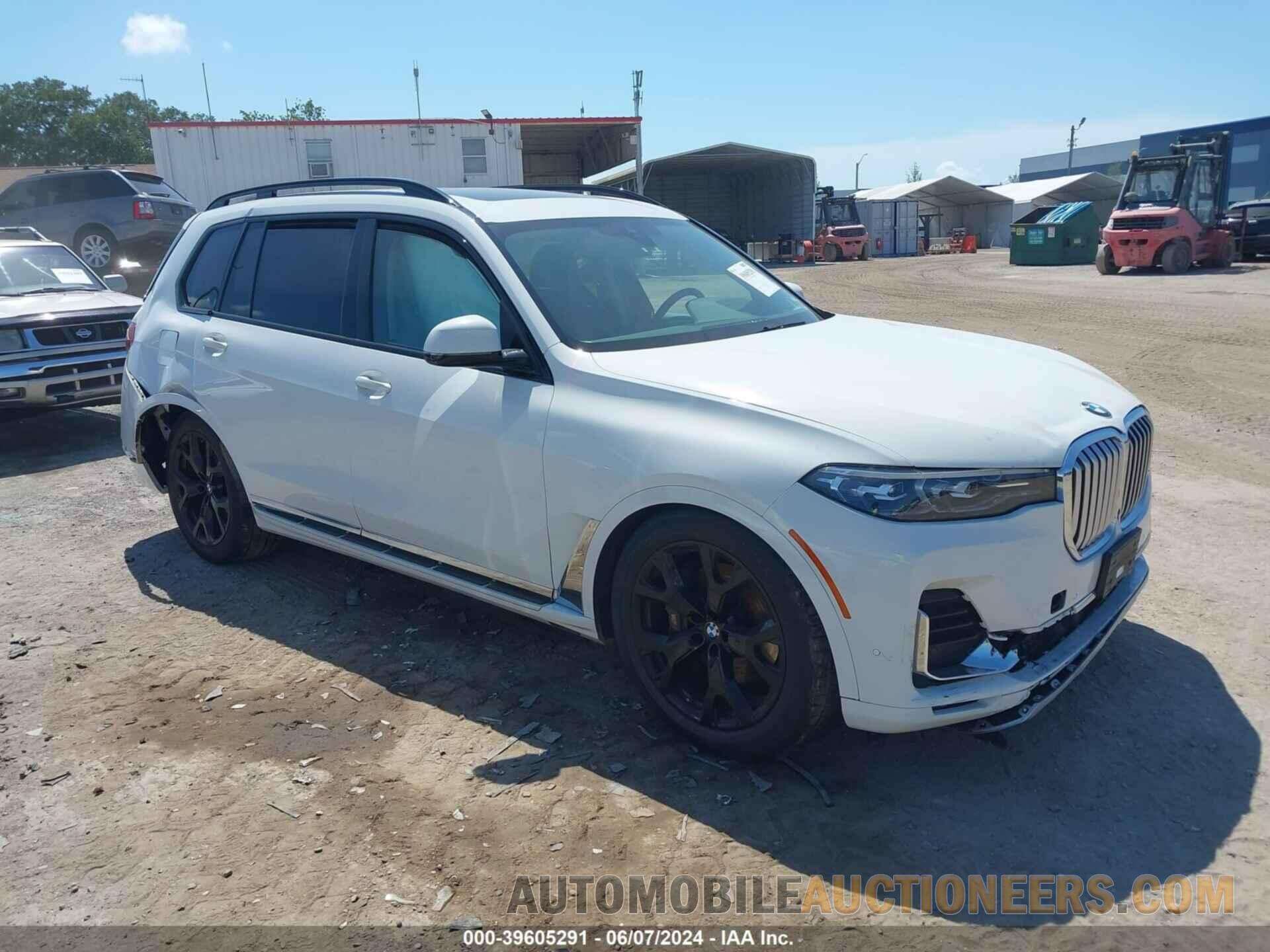 5UXCW2C00M9F83756 BMW X7 2021