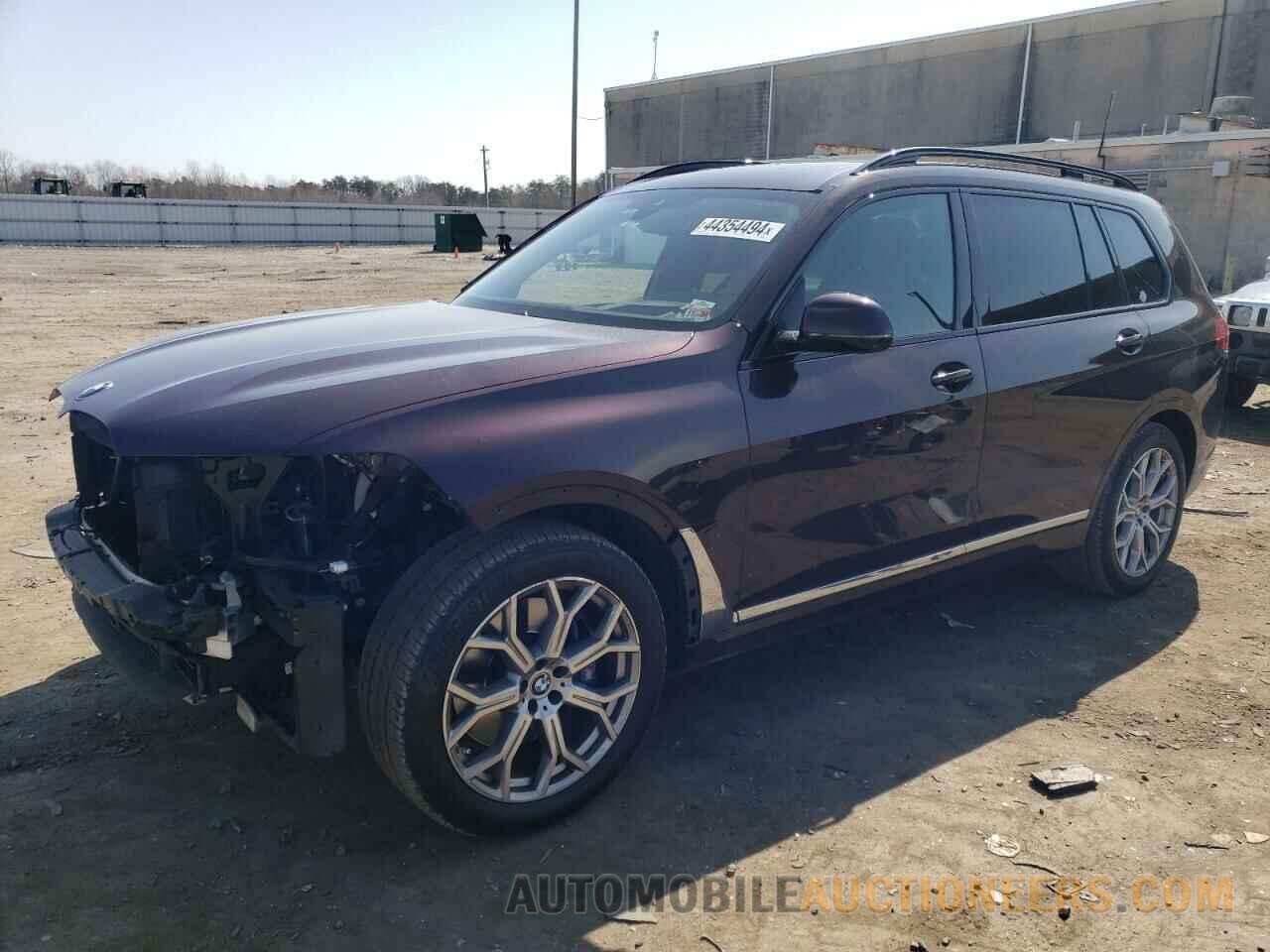 5UXCW2C00N9K63299 BMW X7 2022