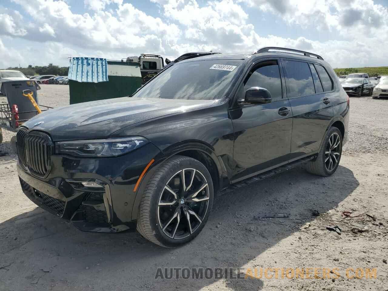 5UXCW2C01L9B49893 BMW X7 2020