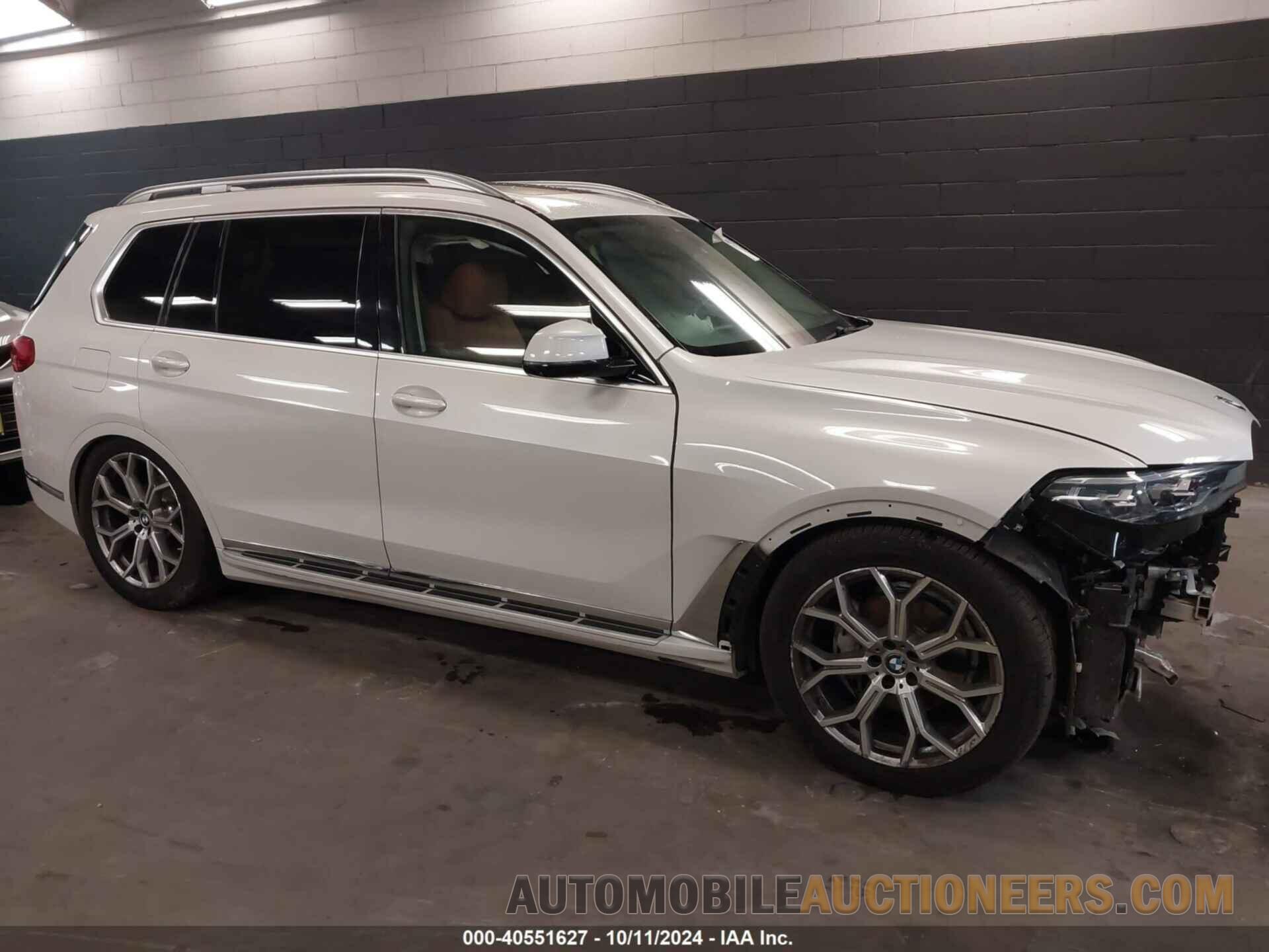 5UXCW2C01M9G75054 BMW X7 2021