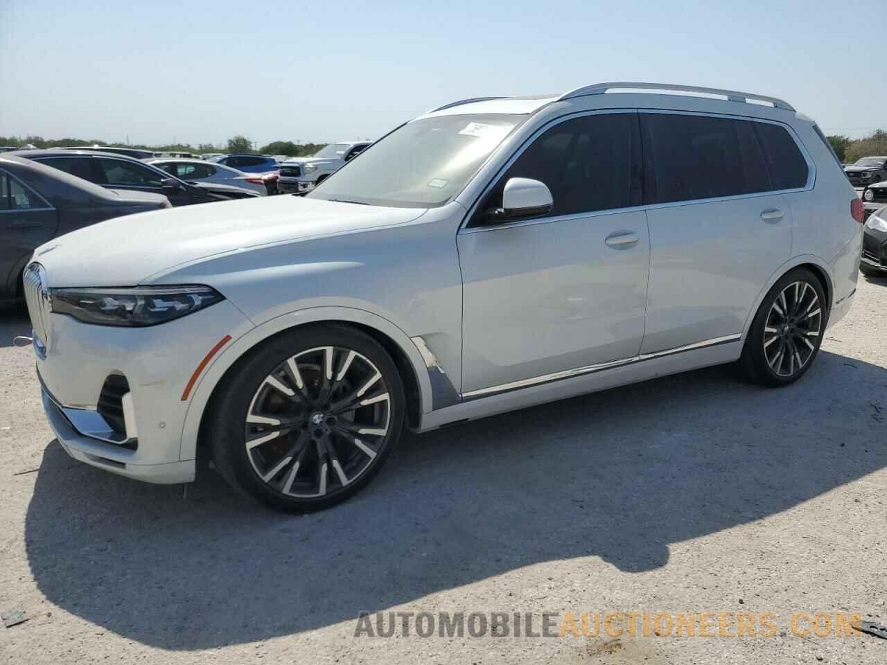 5UXCW2C02L0E74976 BMW X7 2020