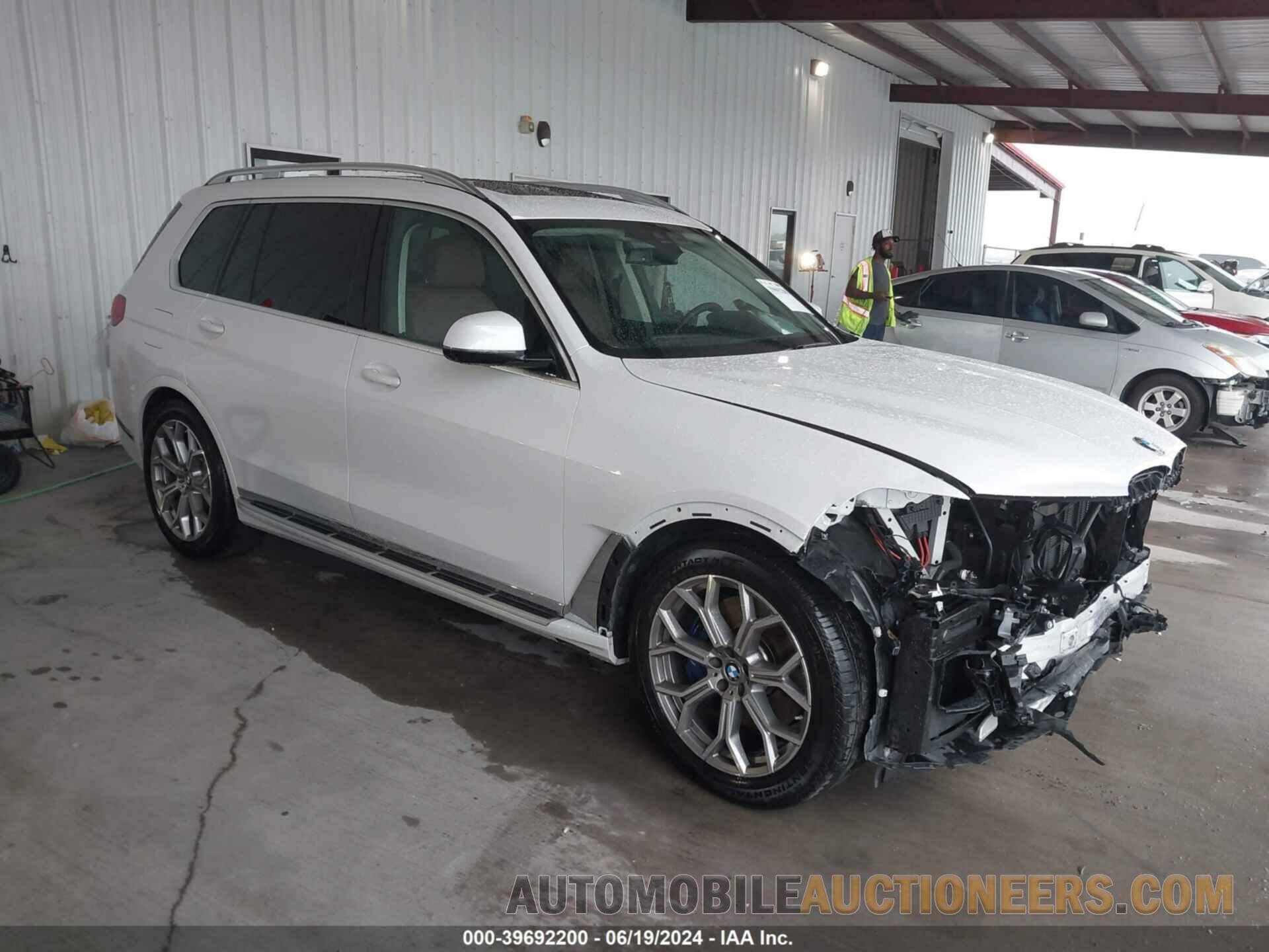 5UXCW2C02L9B51071 BMW X7 2020