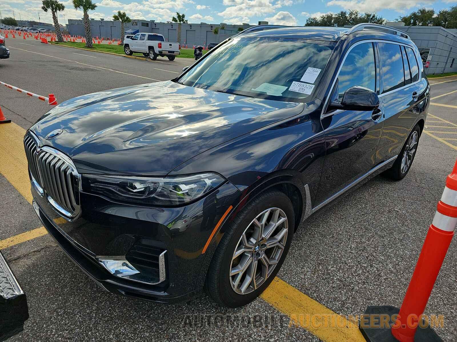 5UXCW2C02M9G74558 BMW X7 2021