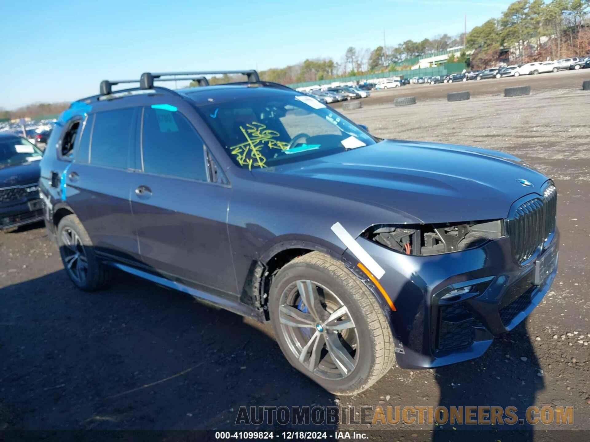 5UXCW2C02M9G81168 BMW X7 2021