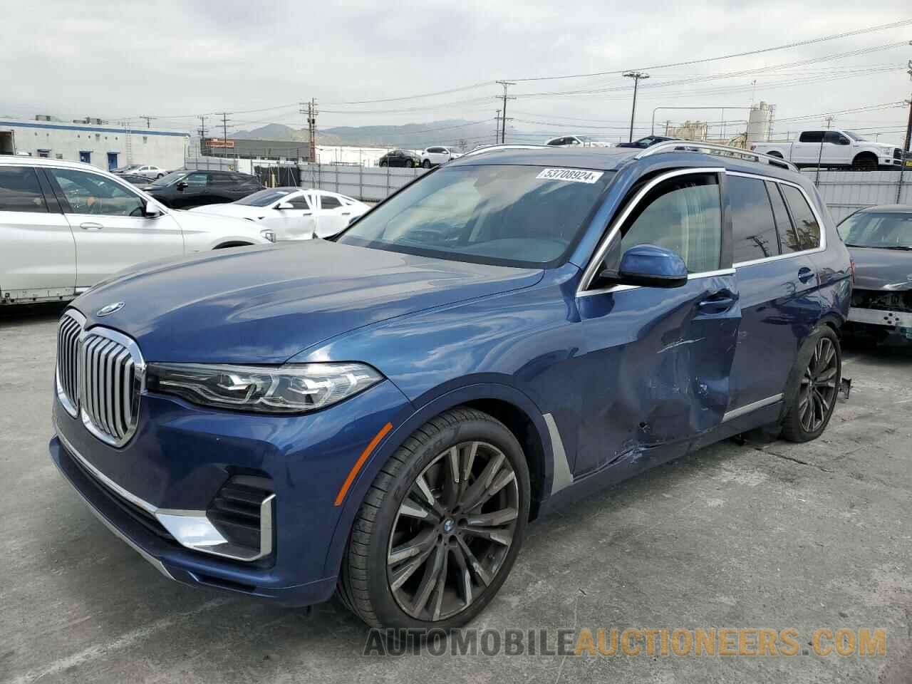 5UXCW2C03M9E68052 BMW X7 2021