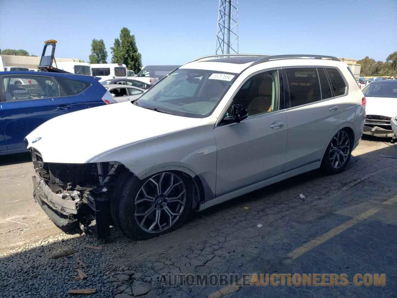 5UXCW2C03M9F08193 BMW X7 2021