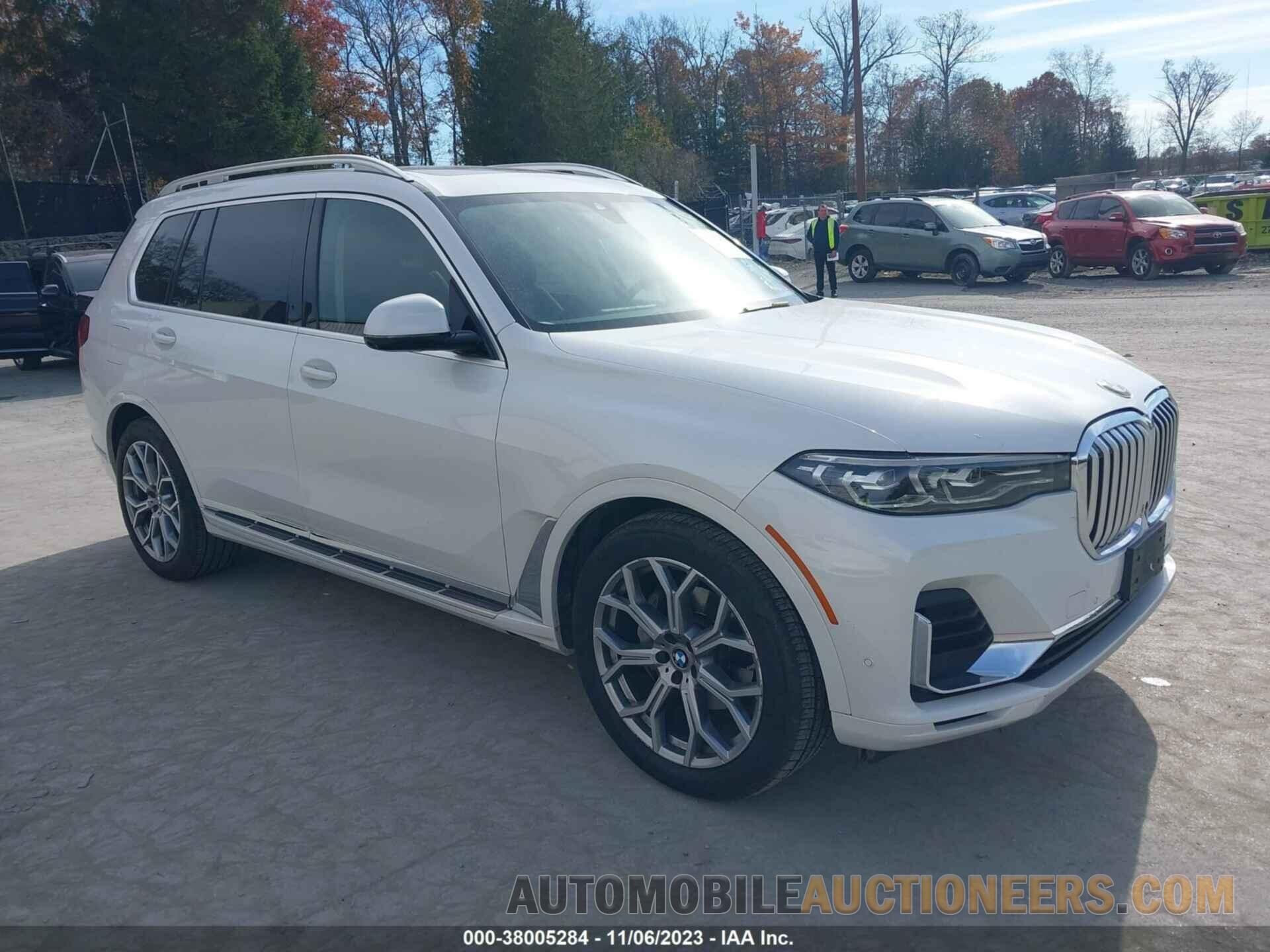 5UXCW2C03M9F32798 BMW X7 2021