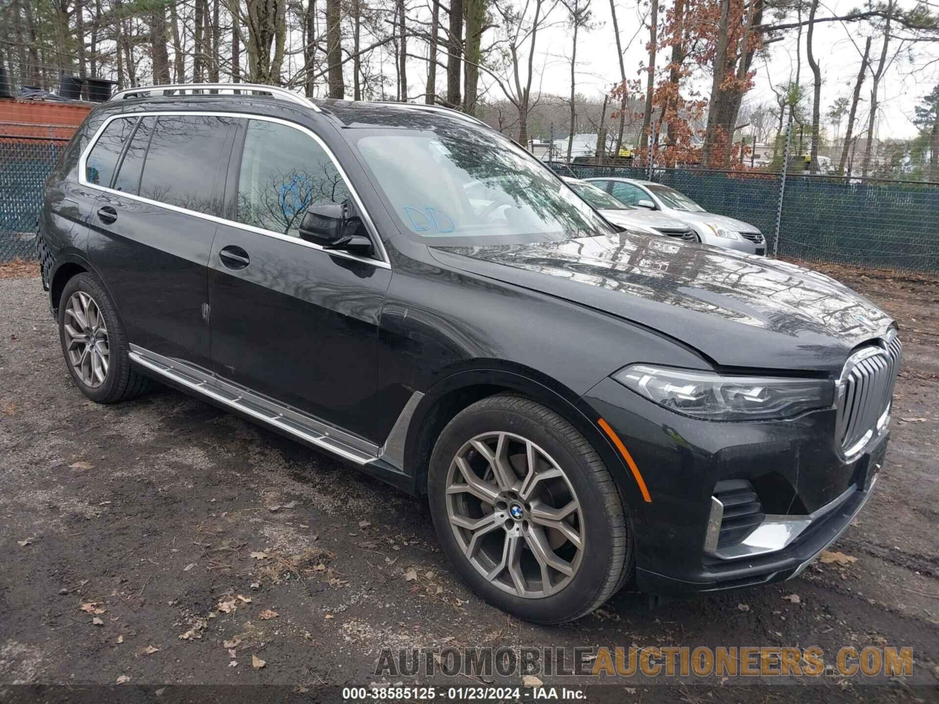 5UXCW2C03M9F32929 BMW X7 2021