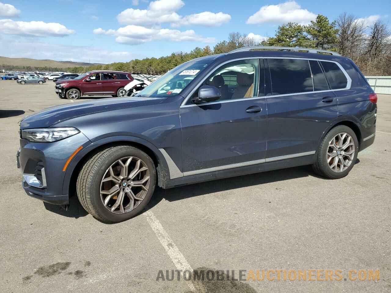 5UXCW2C03M9H77326 BMW X7 2021