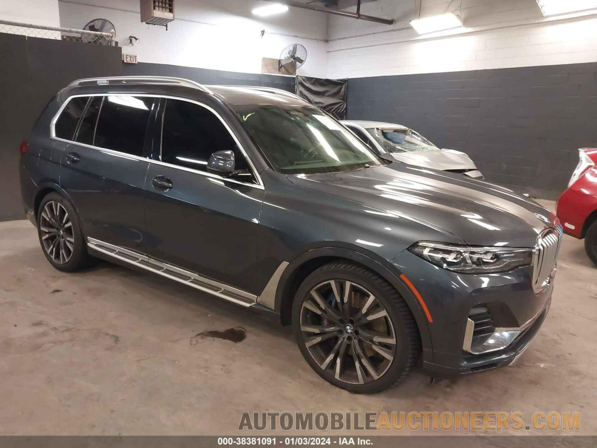 5UXCW2C04M9D89375 BMW X7 2021