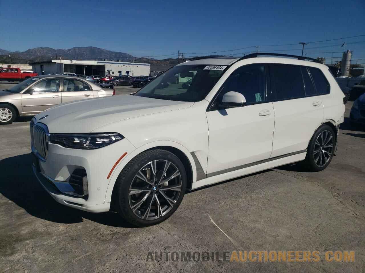 5UXCW2C04M9E54368 BMW X7 2021