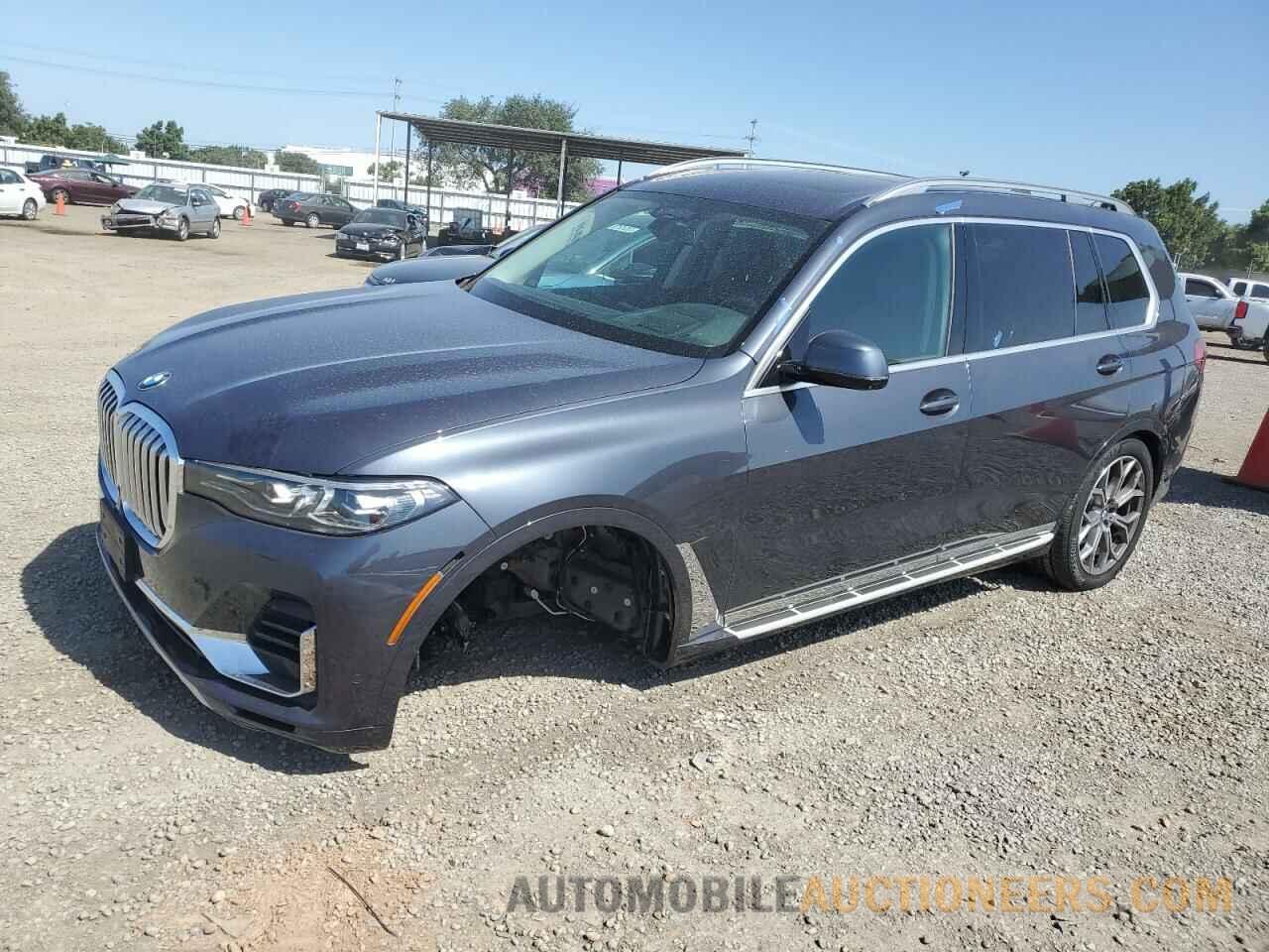 5UXCW2C04M9E73356 BMW X7 2021