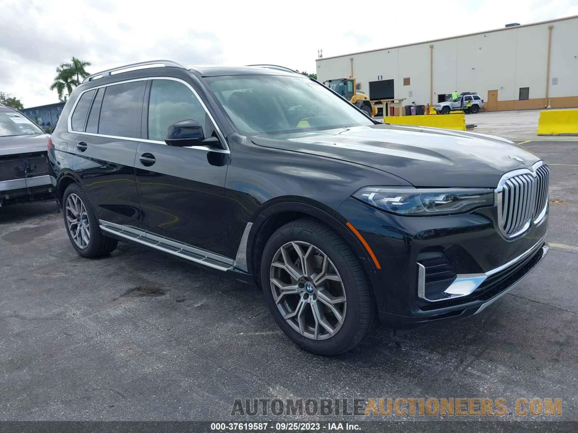 5UXCW2C04M9E89699 BMW X7 2021