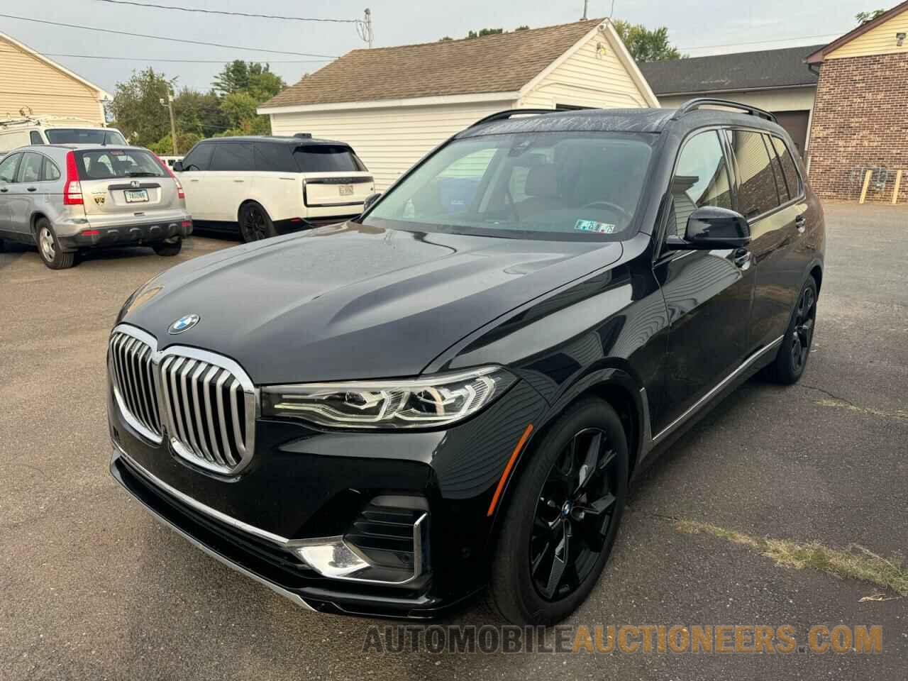 5UXCW2C04M9F49545 BMW X7 2021