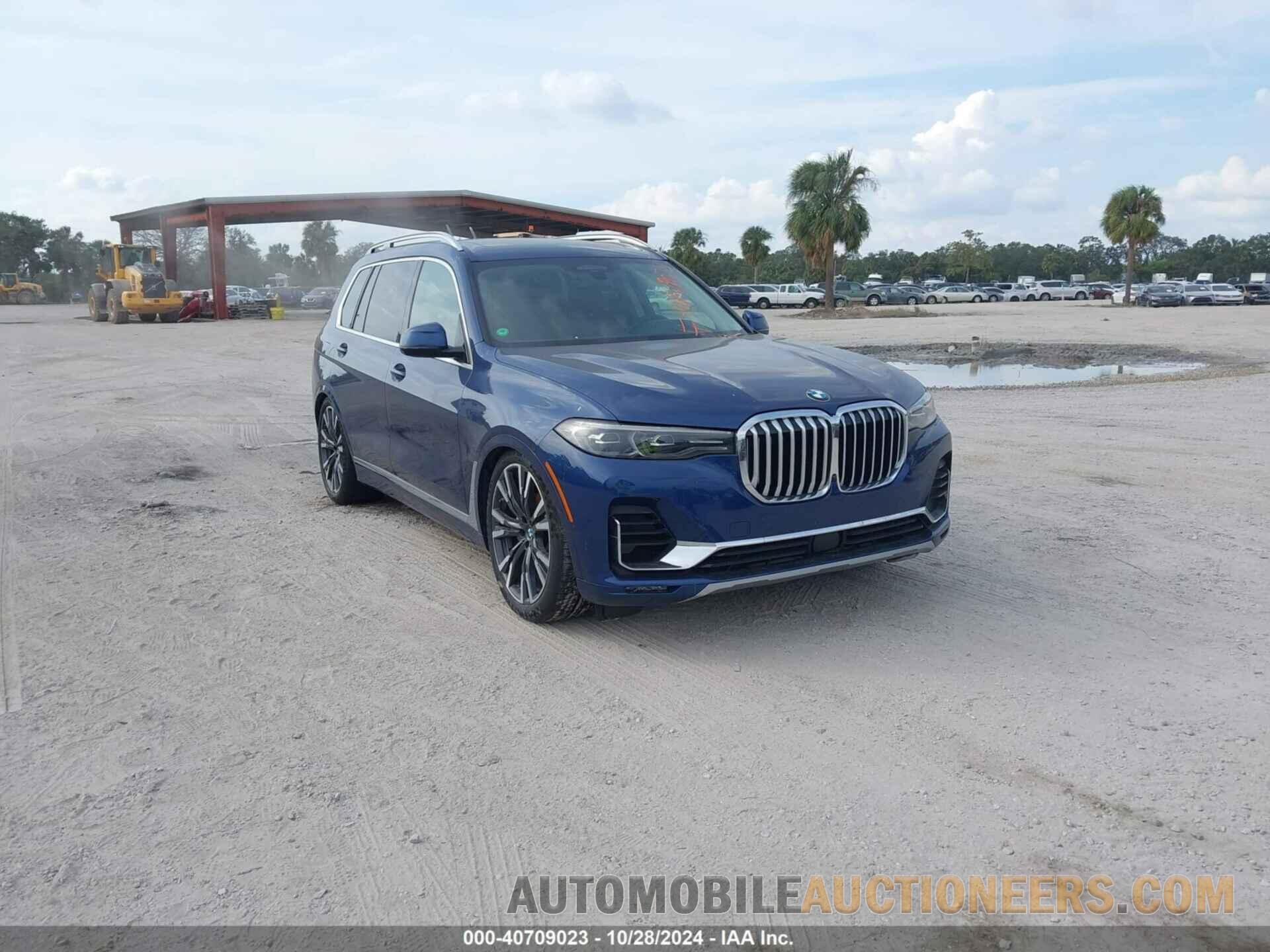 5UXCW2C05L9C18228 BMW X7 2020