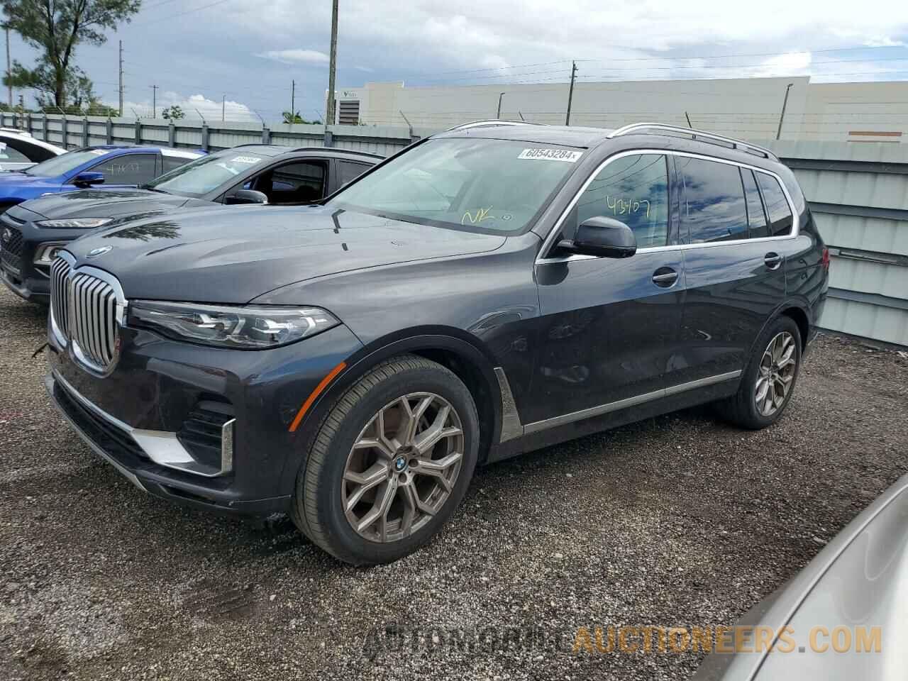 5UXCW2C05M9E79411 BMW X7 2021