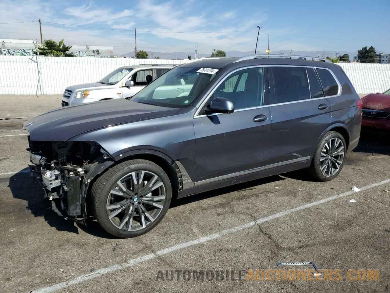 5UXCW2C06L9B12967 BMW X7 2020